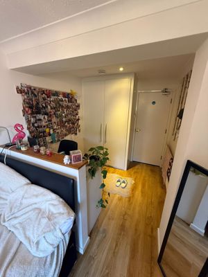 Photo 1- click for photo gallery